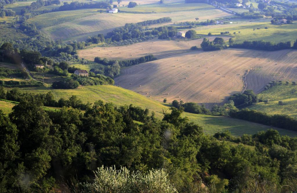 Agriturismo Fara Montegiorgio Exterior foto