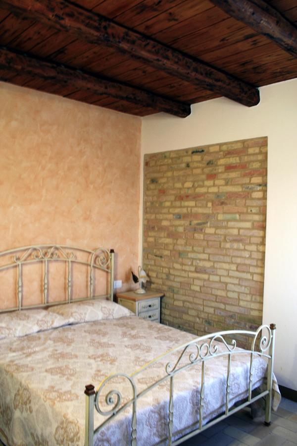 Agriturismo Fara Montegiorgio Quarto foto